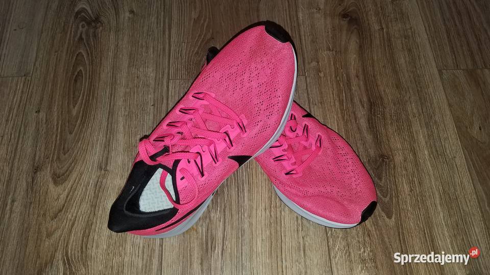 Buty NIKE AIR ZOOM Pegasus 36 EU385 245 biegowe