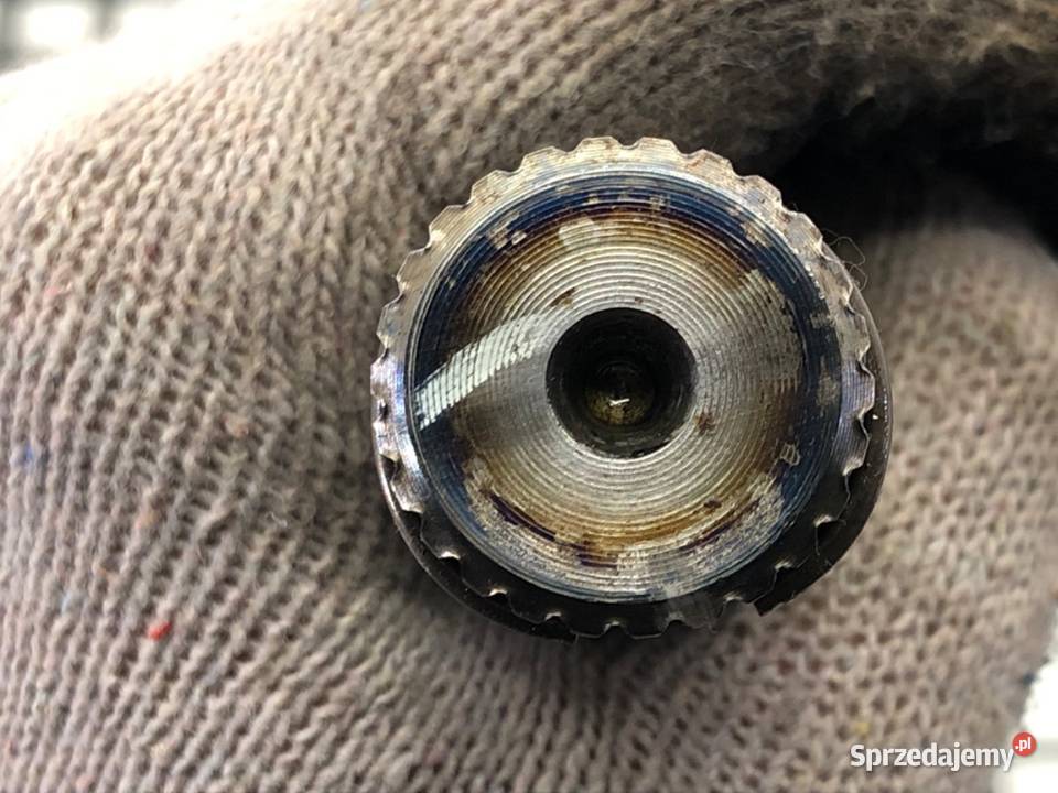 PÓŁOŚ LEWY PRZÓD RENAULT SCENIC III 15 110