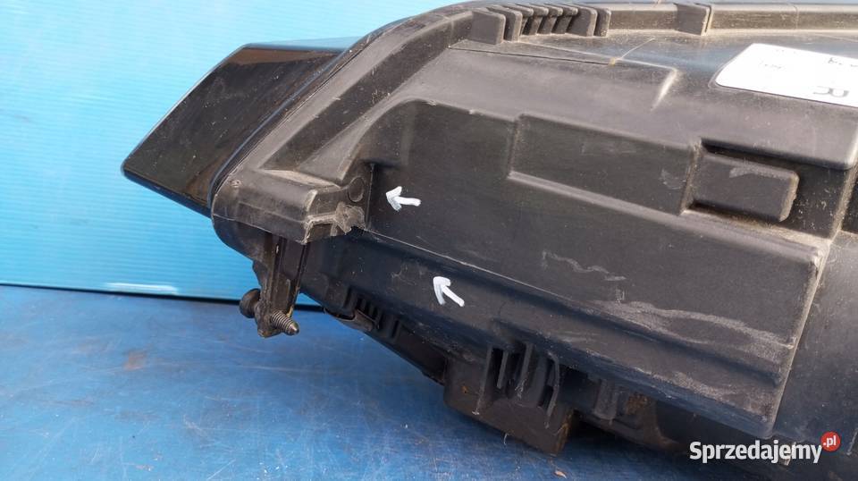 LAMPA PRAWY PRZÓD REFLEKTOR VW TOURAN III 3 5TB osobowe