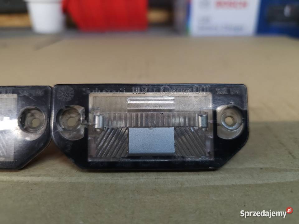 Lampka Tablicy Rejestracyjnej VW Passat B5 Klępicz