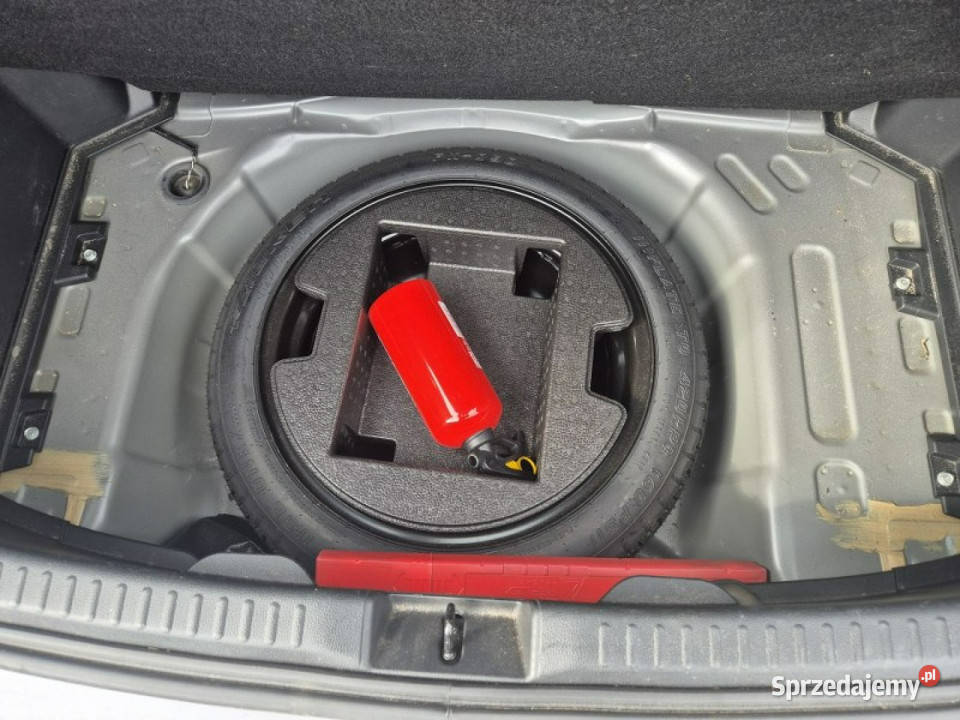 Toyota Yaris IV 2020 Komorniki