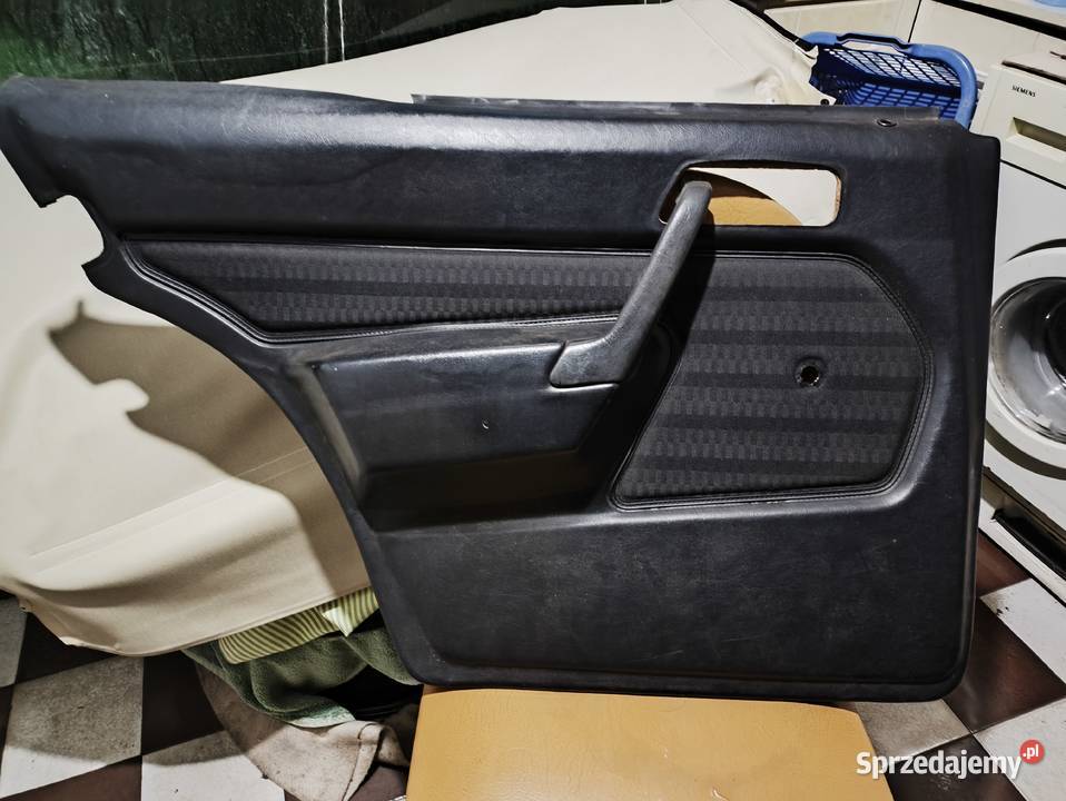 Mercedes 190 W201 tapicerka drzwi boczek Skarżysko-Kamienna