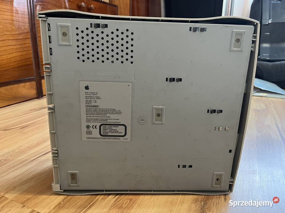 Zabytkowy komputer Apple Power Macintosh 7600120 Brzana