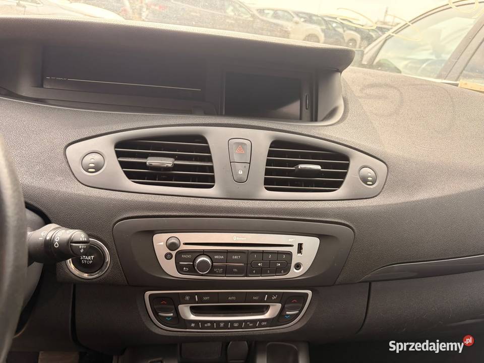 RENAULT Scnic III 12 TCe 130 DY602 SUV Łódź sprzedam
