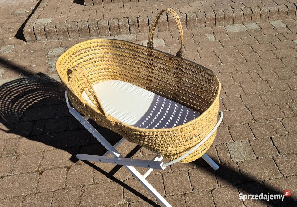 Kosz Mojżesza na stelażu Reda