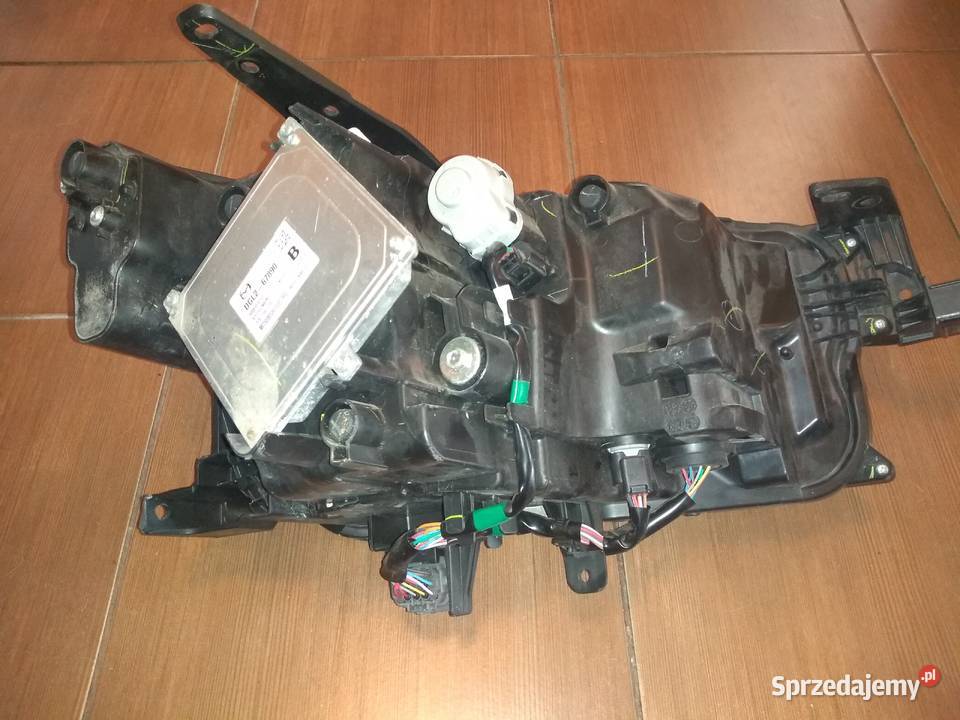 Lampa Lewy przód Mazda CX 30 2019 23