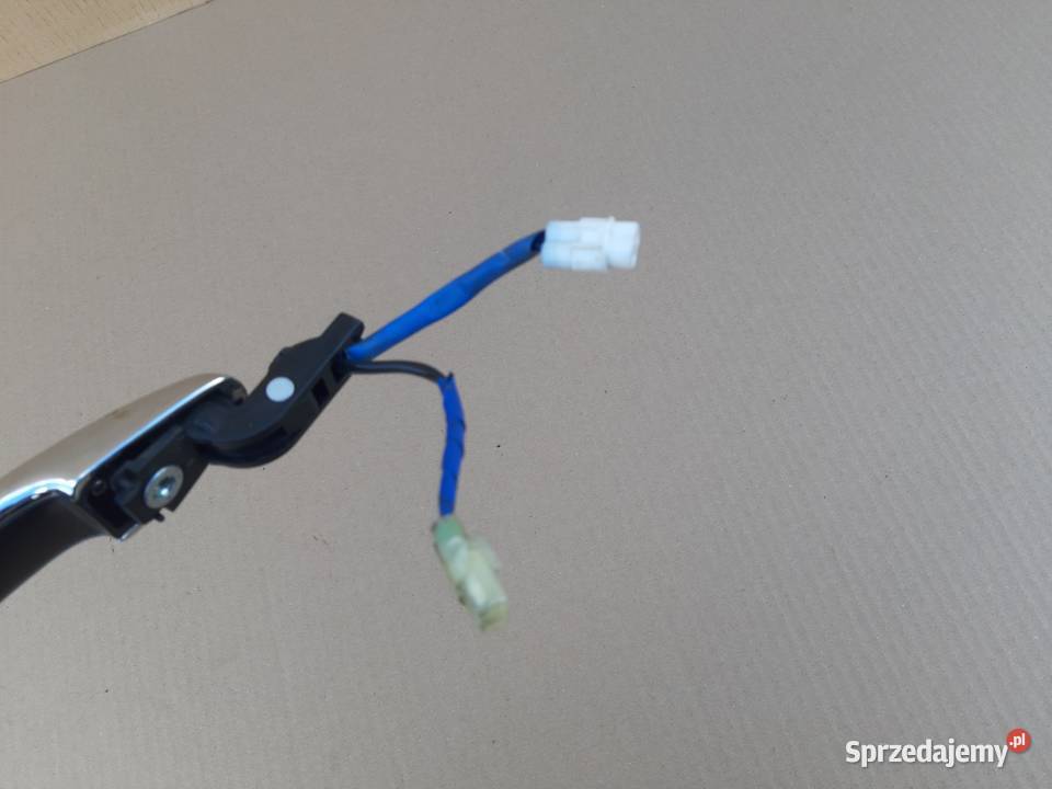 SUZUKI IGNIS KLAMKA ZEWNĘTRZNA LEWY PRZÓD Trzciel