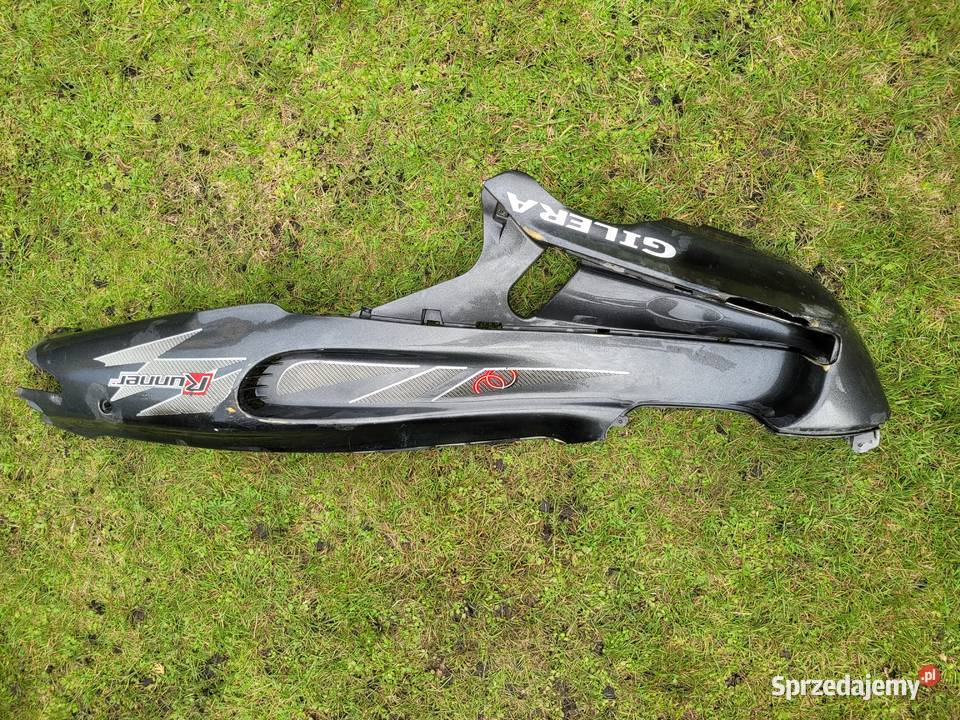 GILERA RUNNER bok boczek plug podloga owiewka Piła