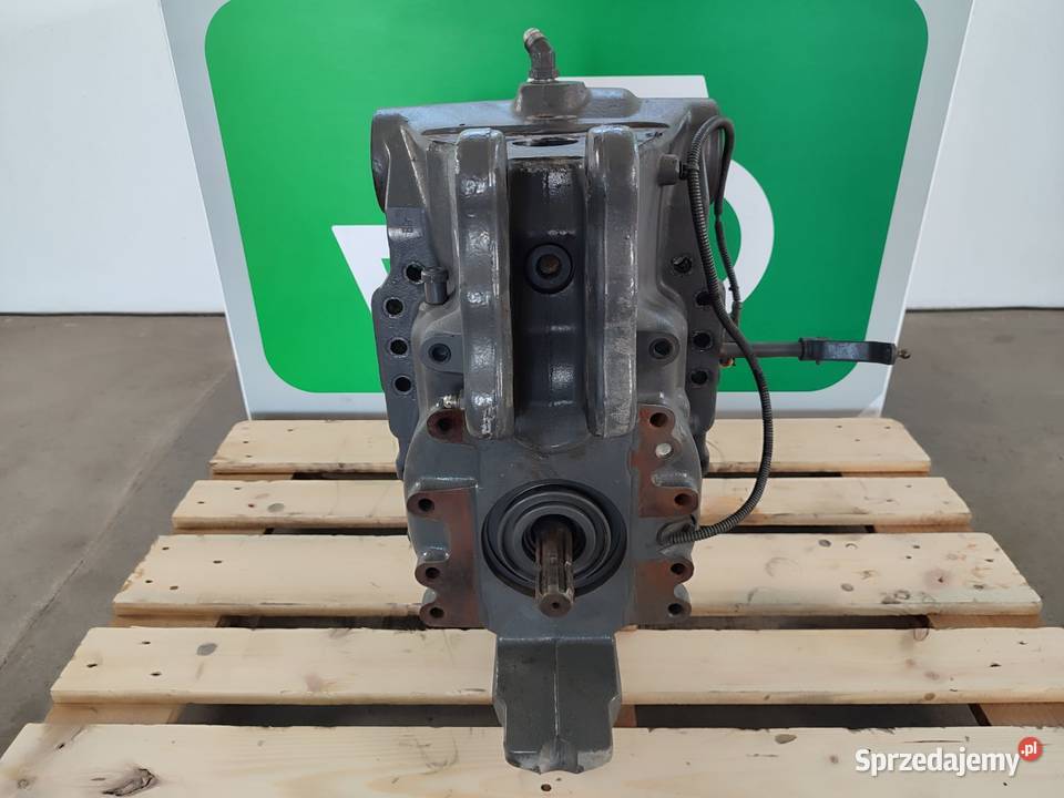 PTO tył TB0101 VALTRA N123 sprzedam