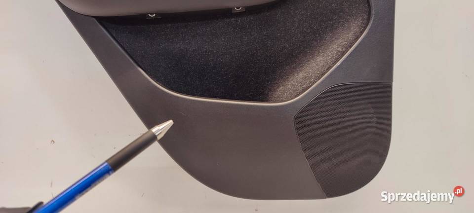 VOLVO XC40 BOCZEK DRZWI LEWY TYŁ 31407697