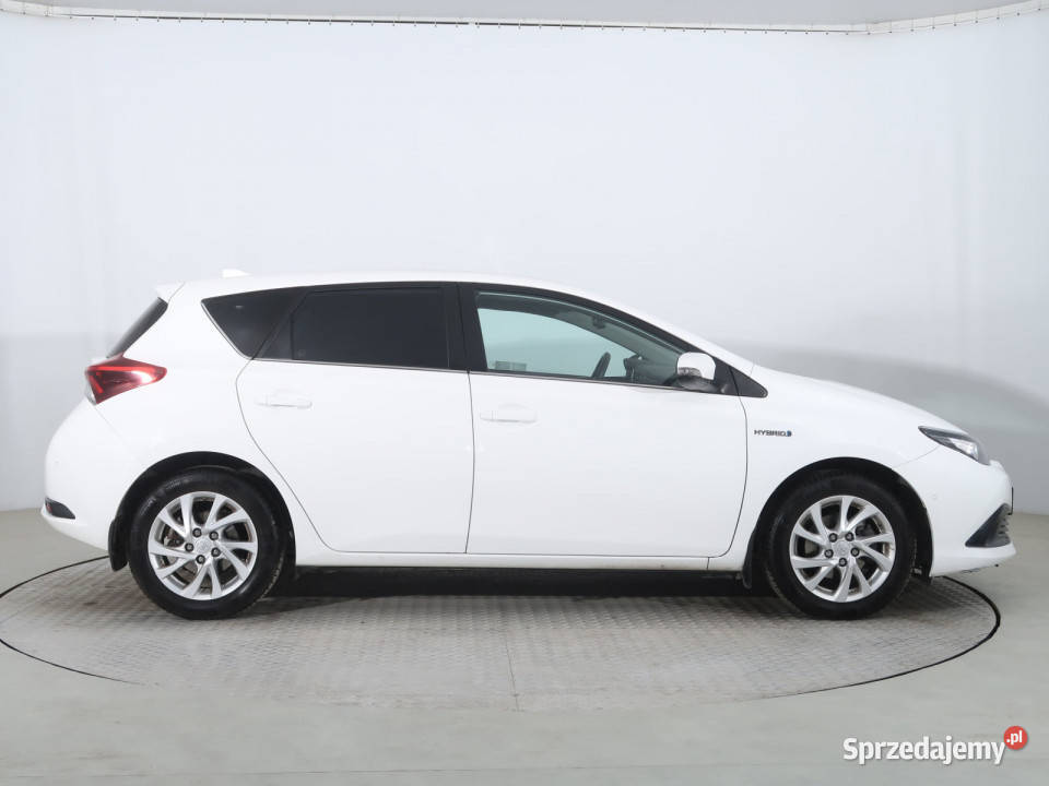 Toyota Auris Hybrid