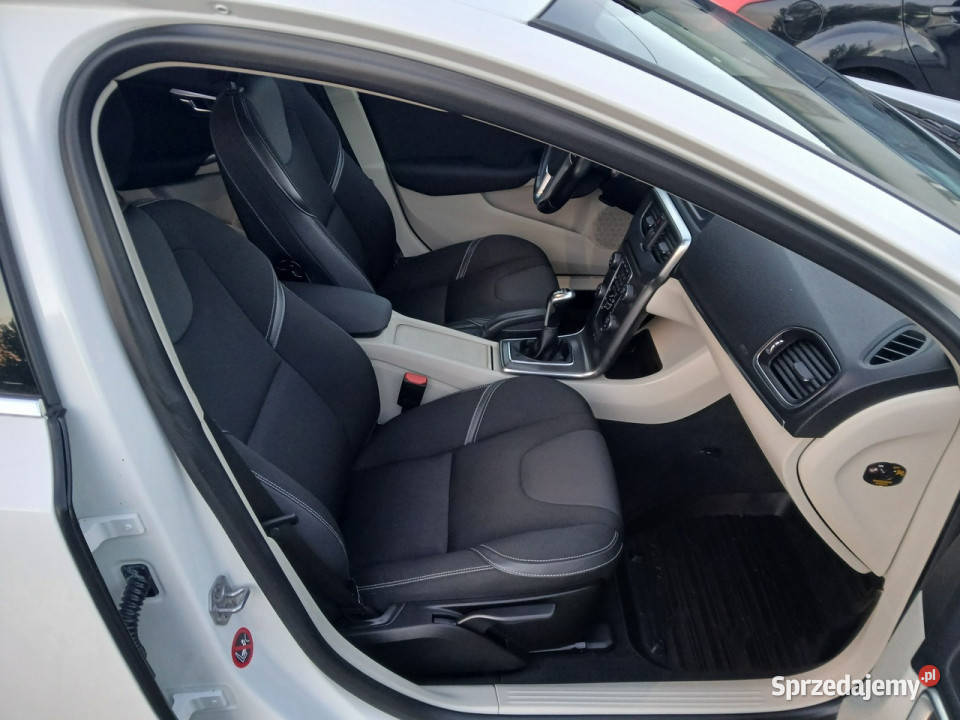 Volvo V40 16HDI alufelgi tempomat klimatronik diesel Gryfino