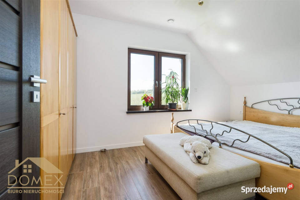 Sprzedaż domu wolnostojącego 242m2 Wieszczęta