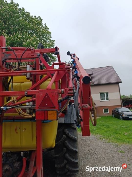 Opryskiwacz zawieszany 1200l 2115m 7 sekcji Zawieszane Zakrzew