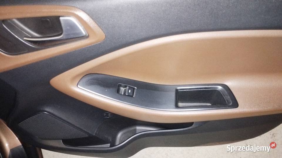 Hyundai i20 12 84 130000 Warszawa ASR (kontrola trakcji)