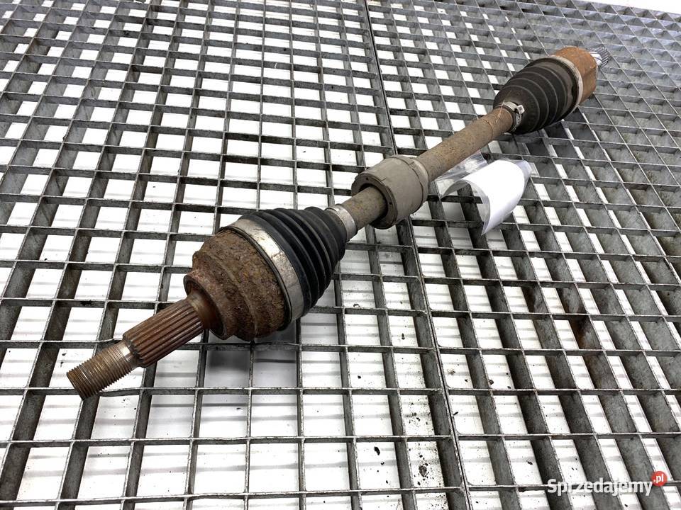 PÓŁOŚ LEWY PRZÓD RENAULT CLIO IV 12 73 PRZEGUB