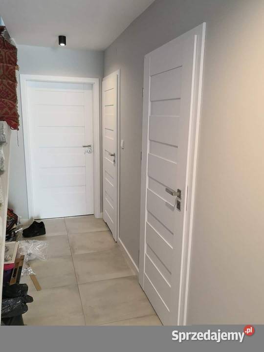 DRZWI Z ZABUDOWĄ KAMUFLAŻEM STAREJ FUTRYNY BEZ Drewno świętokrzyskie Końskie