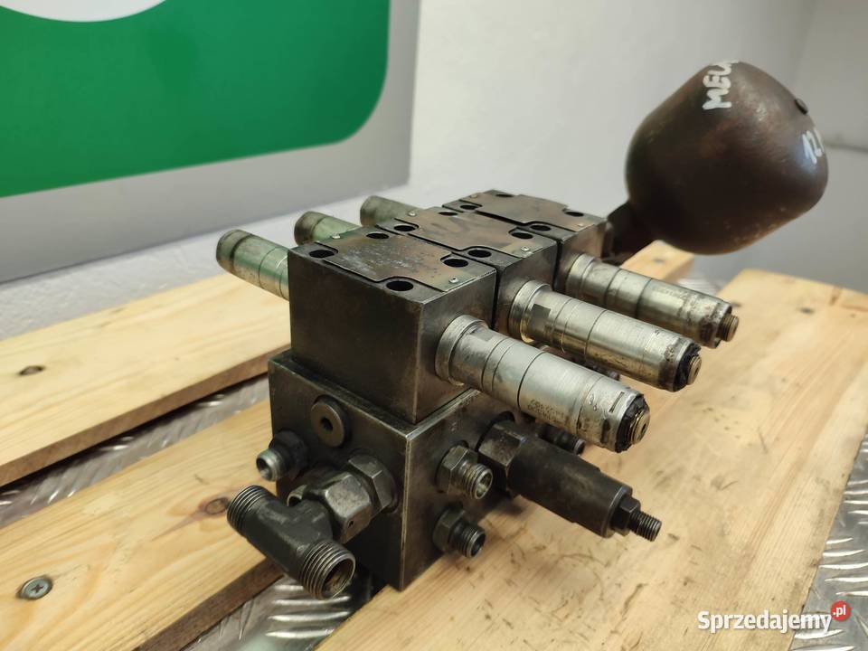 Blok hydrauliczny Mecalac 12 MTX 31923400 Wilkowo