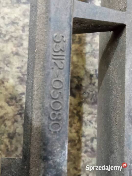 KRATKA ZDERZAKA ŚRODKOWA PRZÓD T27 Toyota Rok produkcji 2011 Motoryzacja świętokrzyskie