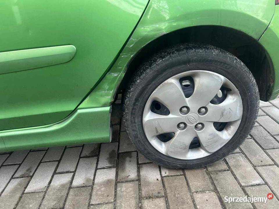 Samochod osobowy Sąsieczno