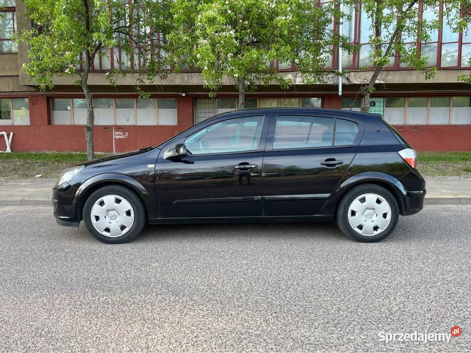 Opel Astra H 16 benzyna sprawna klima klimatyzacja Białystok