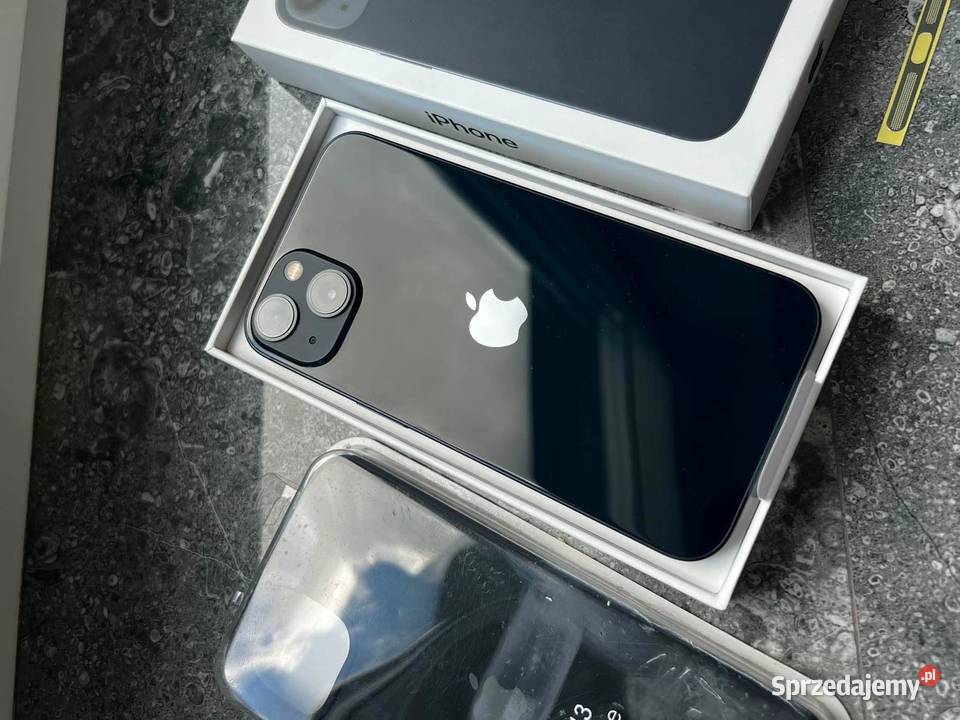 Nowy iPhone 13 czarny Apple / iPhone Łańcut