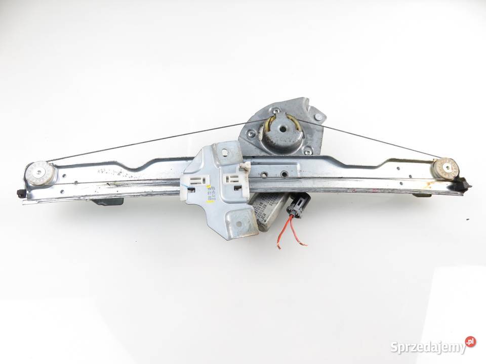 PODNOŚNIK SZYBY PRAWY PRZEDNI SANDERO 8200733828