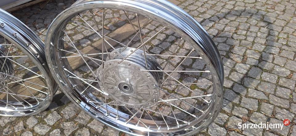 Odrestaurowane koła wsk 175