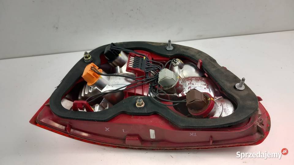 JAGUAR XTYPE KOMBI LAMPA TYŁ PRAWA Zbierkowo