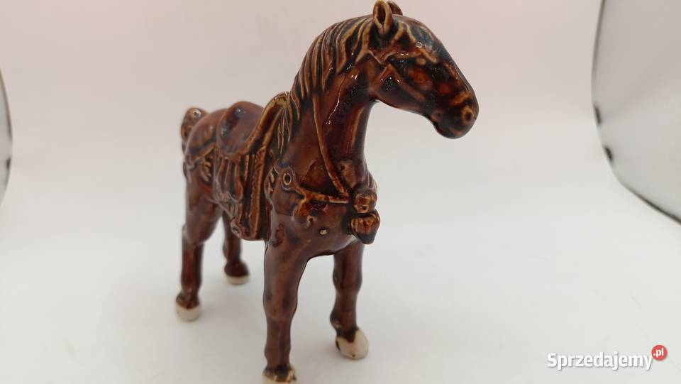 Figurka ceramiczna koń w stylu dynastii Tang Zamość