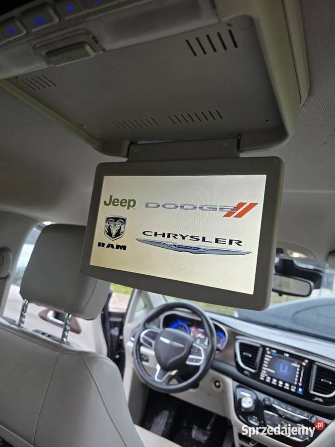 Chrysler pacifica 2018r touring L wersja 8osób nieuszkodzony Pacifica Lublin