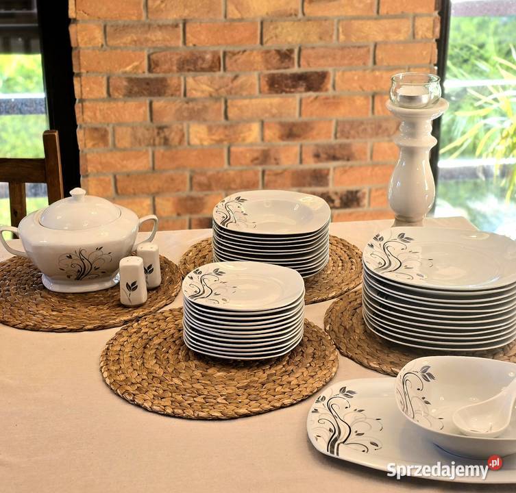 Zestaw obiadowy 43 el na 12 osób Pozostałe Warszawa sprzedam