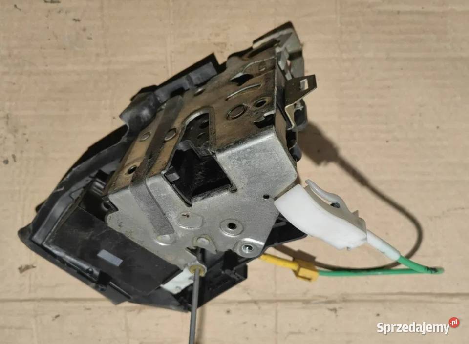 Zamek drzwi prawy przód BMW E39 lift osobowe Żory