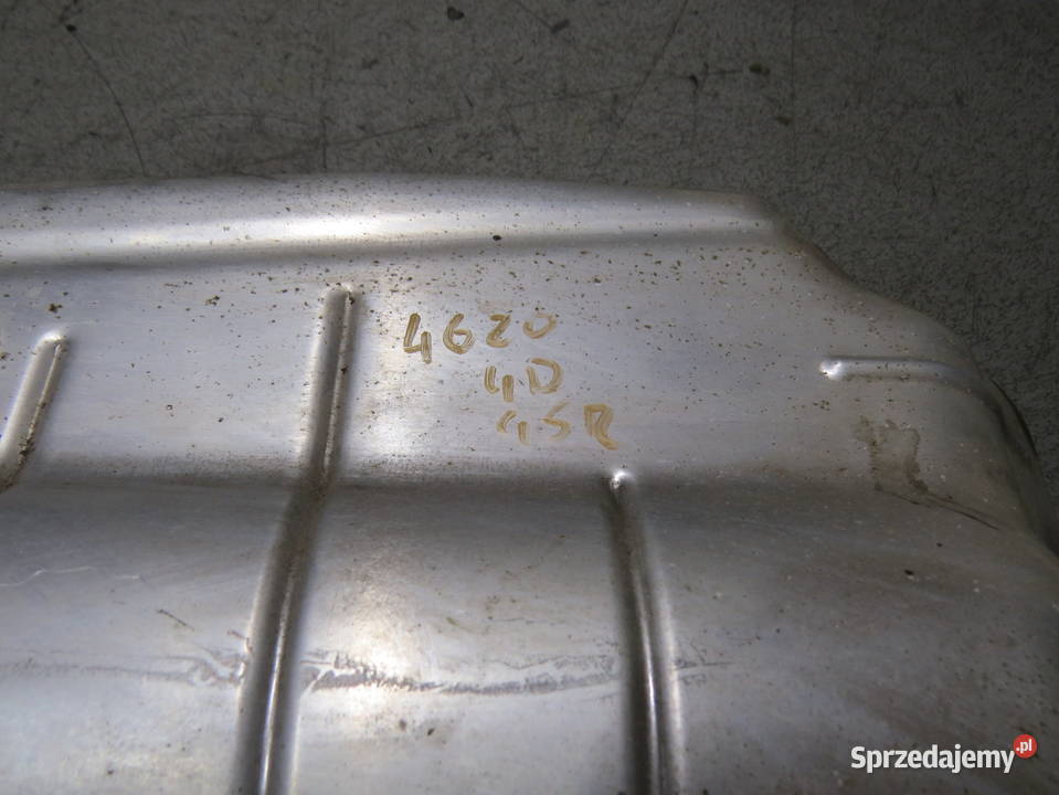 SUZUKI GSR 600 GSR600 K10 OSŁONA TŁUMIKA POKRYWA Toruń sprzedam