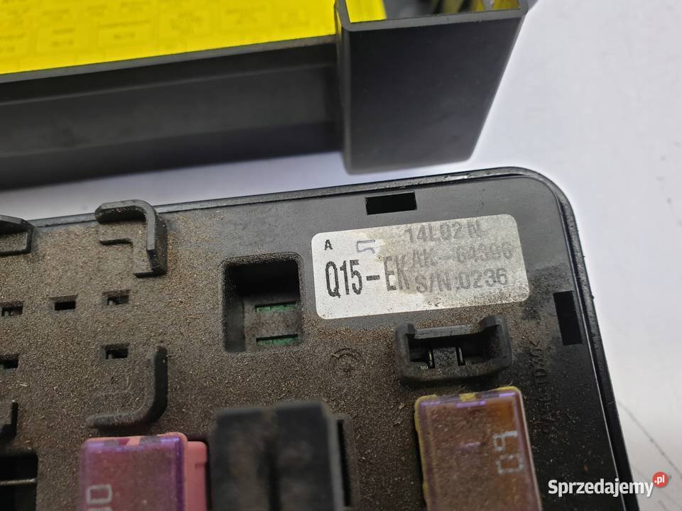 SsangYong Korando III SKRZYNKA BEZPIECZNIKÓW Rudka