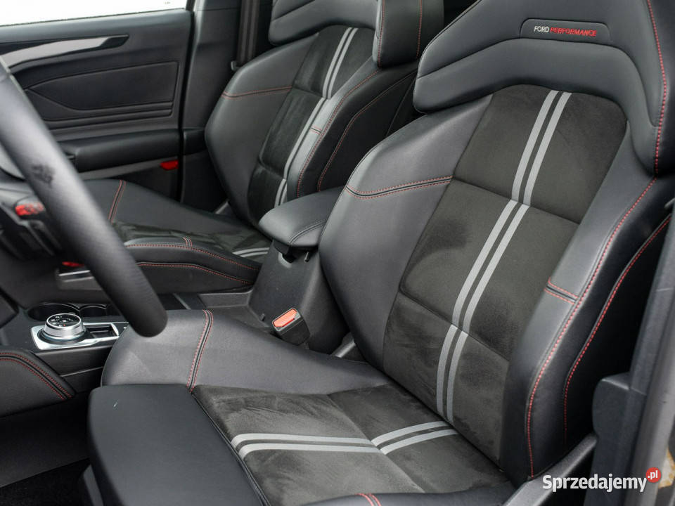 Ford Focus GD4N46323 EcoBoost ST X Pakiet zimowy Pępowo