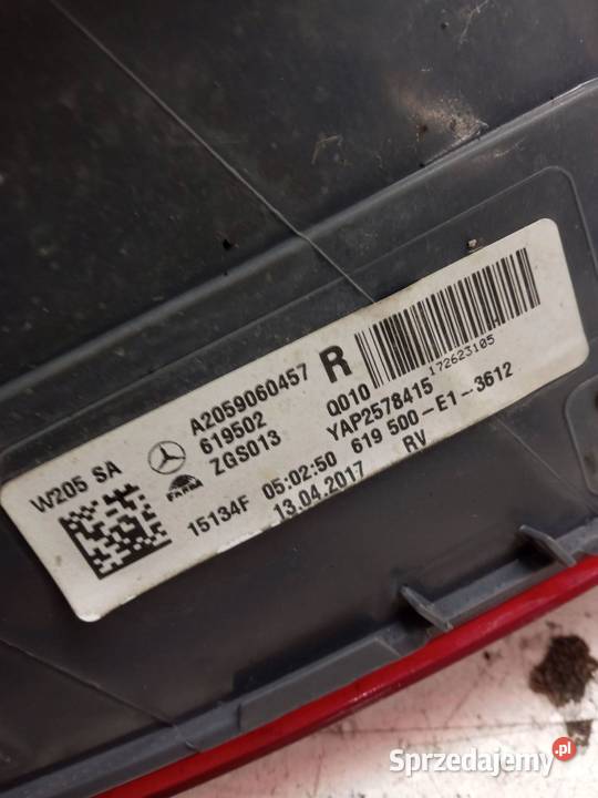 LAMPA TYŁ PRAWA LED EU USZKODZONA A2059060457 sprzedam