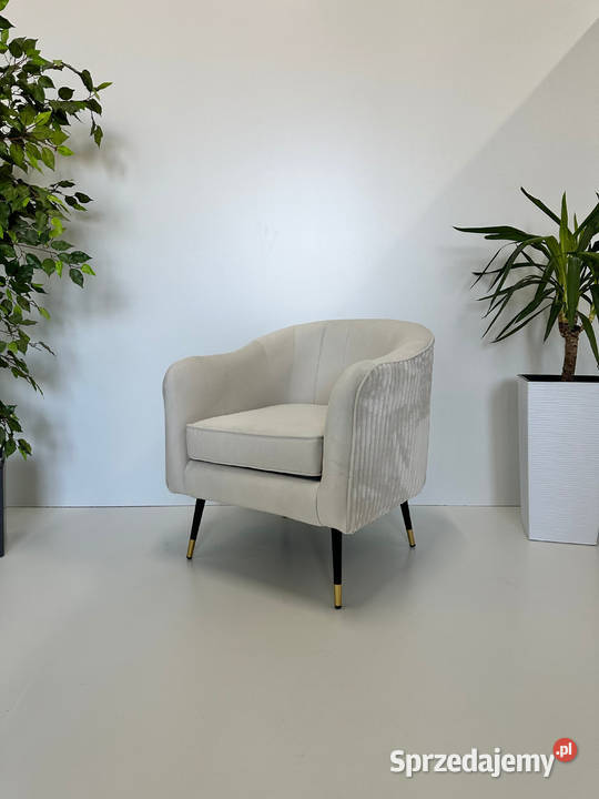 Fotel Wypoczynkowy Tilia Różne Kolory Dostawa 0 Tarchały Małe