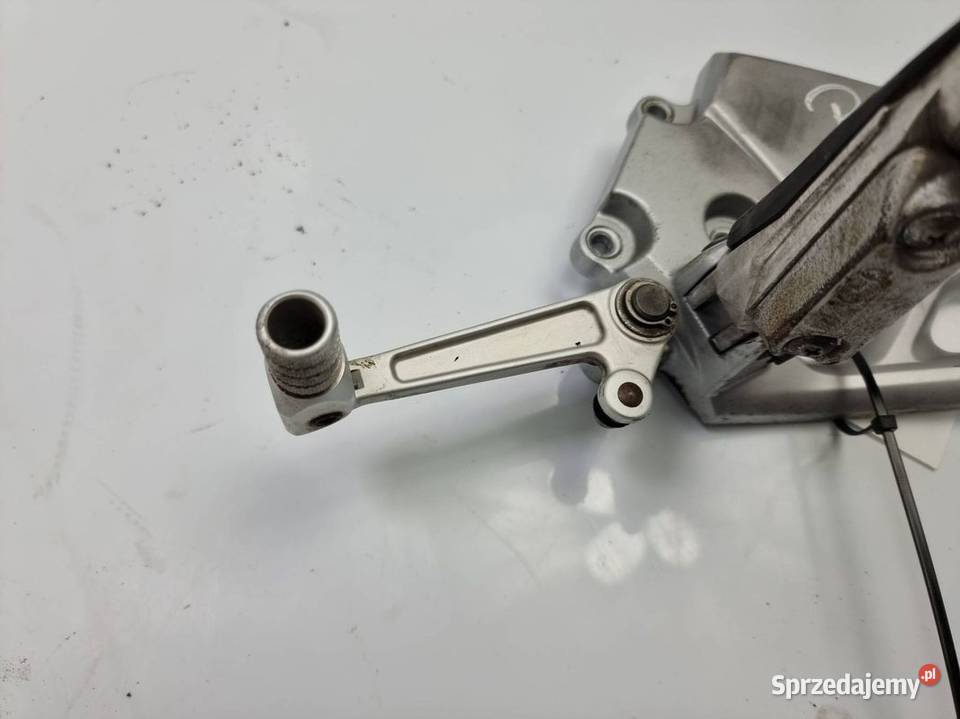 PODNÓŻEK SUZUKI GSR 600