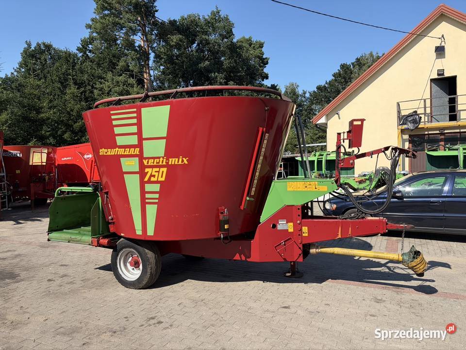 Wóz paszowy Strautmann Verti Mix 750 NISKI
