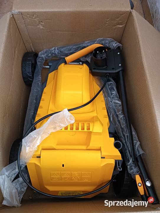 Kosiarka elektryczna do trawy 2200W 30L nóż 32 Kosiarki elektryczne Wałbrzych sprzedam