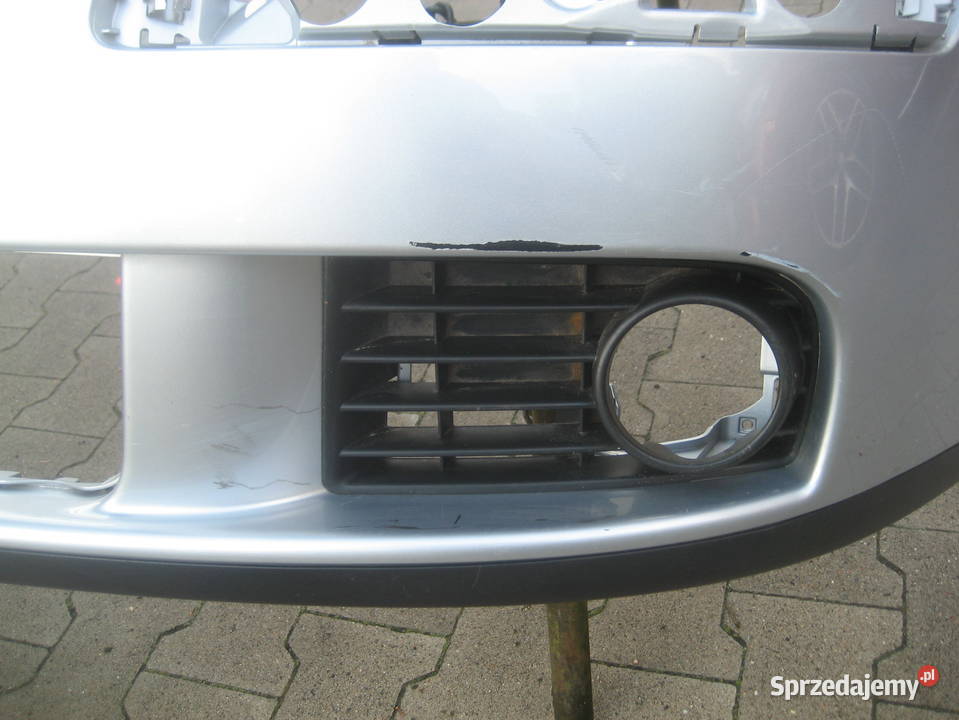 vw golf v 5 0309r zderzak przedni spoiler srebny Rakoniewice sprzedam