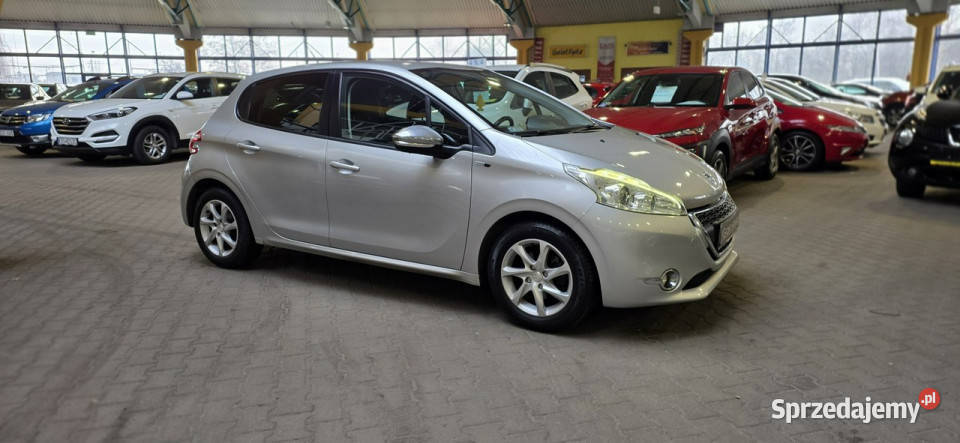 Peugeot 208 OPIS W podanej roczna gwarancja I 141000km Mysłowice