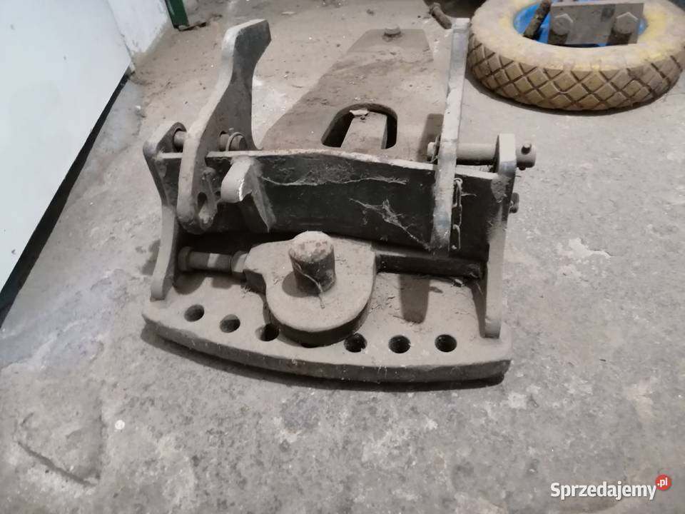 Zaczep dolny fendt 309lsa Skała