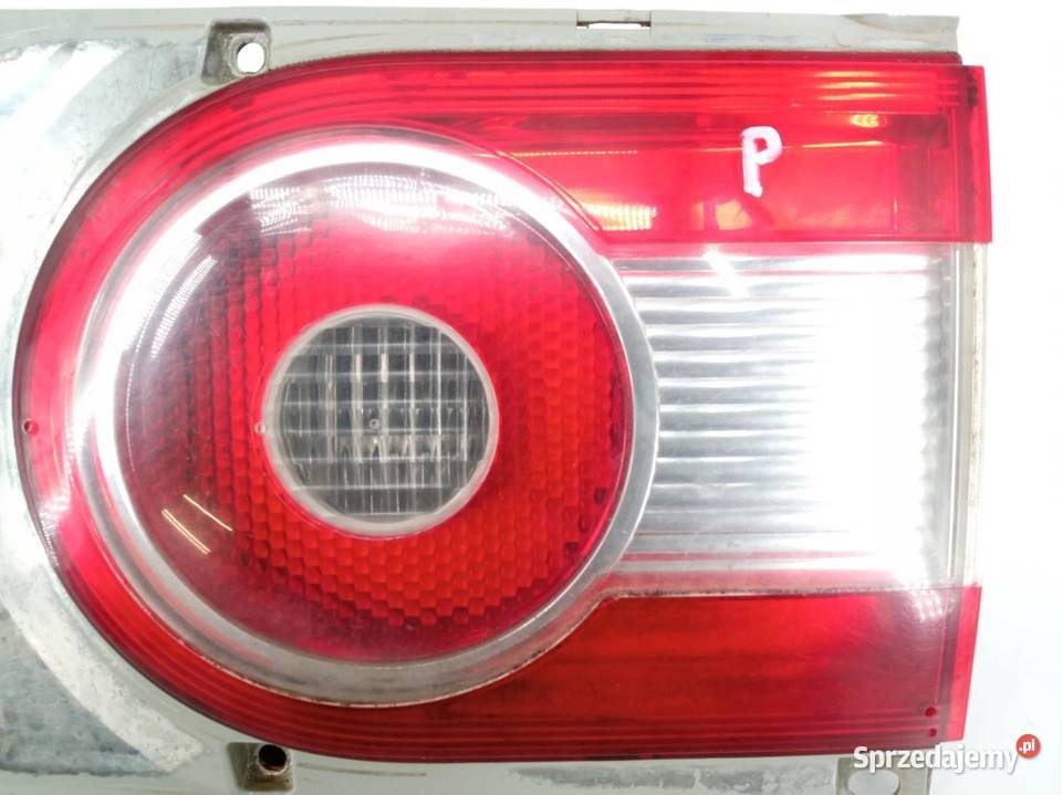 LAMPA TYŁ W KLAPĘ PRAWA LIFT VW Volkswagen