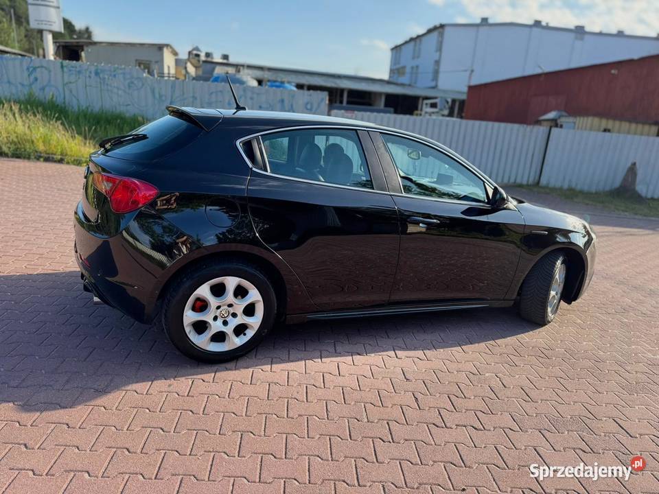 SprzedamAuto do lekkich poprawek lakierniczych Sieniczno
