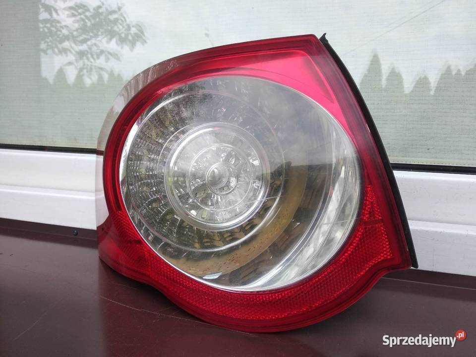 VW Passat B6 kombi Variant lampa tył tylna lewa Sieradz