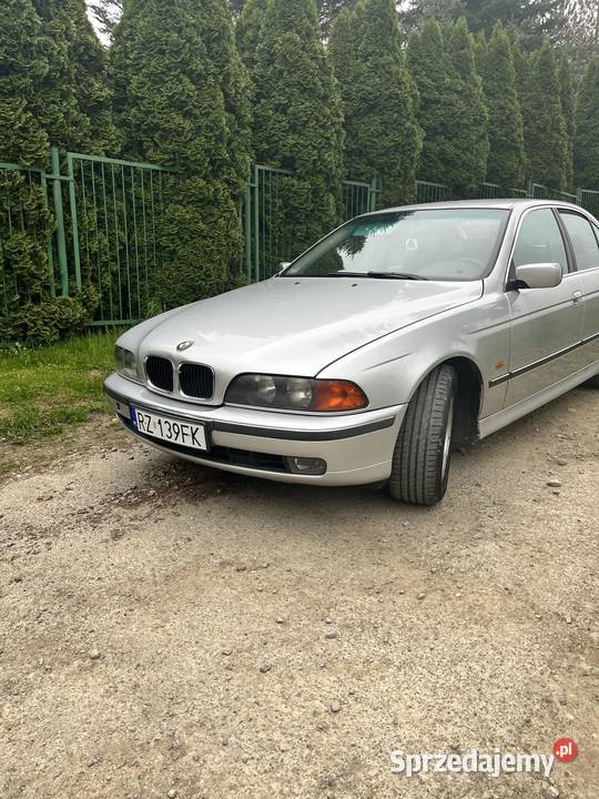 Sprzedam BMW E39 z LPG do lekkich poprawek Rzeszów