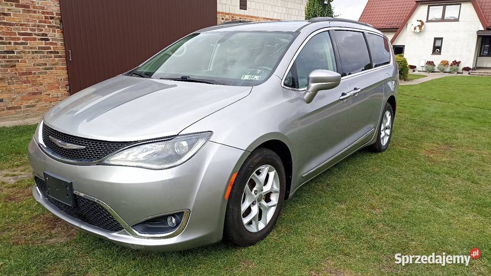 Chrysler Pacifica skórzana tapicerka Łuków