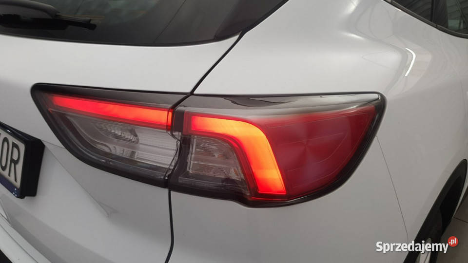 Ford Kuga 15 EcoBoost FWD Titanium z polskiego światła do jazdy dziennej Warszawa